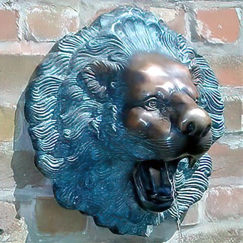 Hollow Cast Bronze Lions Head Water Feature : Leo