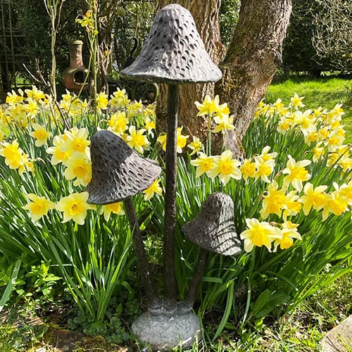 Hollow Cast Bronze Mushroom Fountain : Medium : No Light