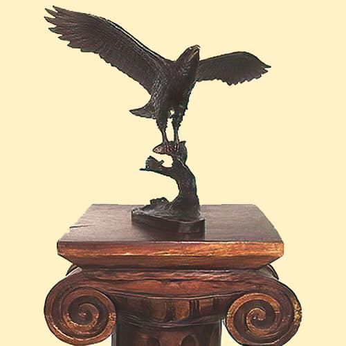 Hollow Cast Bronze Bird : Table-Top Fishing Eagle