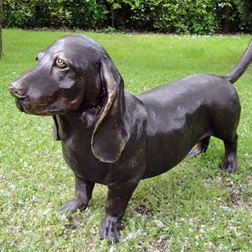 Hollow Cast Bronze Dog : Basset Hound Hunter